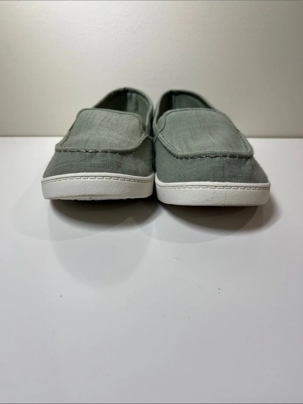 NWOT Moc Toe Surf Shoe Sage Green Size 9.5